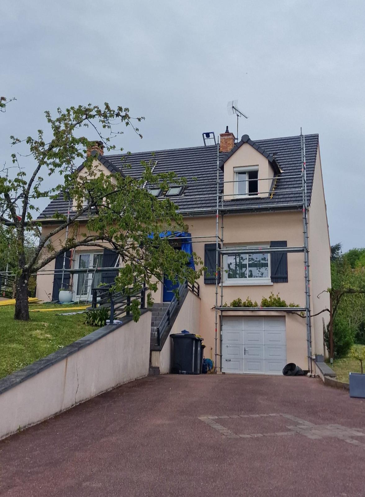 Ravalement de façade & réfection de couverture ardoise — Ravalement à France