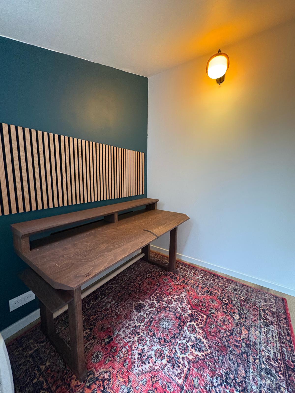 Studio — bureau sur mesure : avant / après — miniature 2